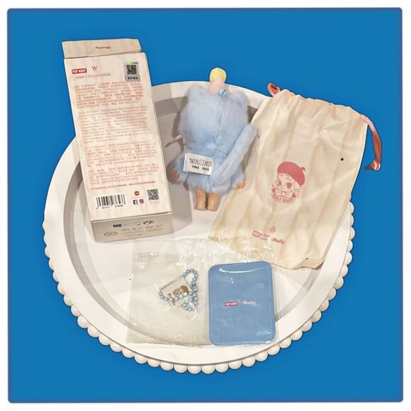 Pop Mart Baby Molly Pocket of Friends Feeling Blue - Picture 4 of 16